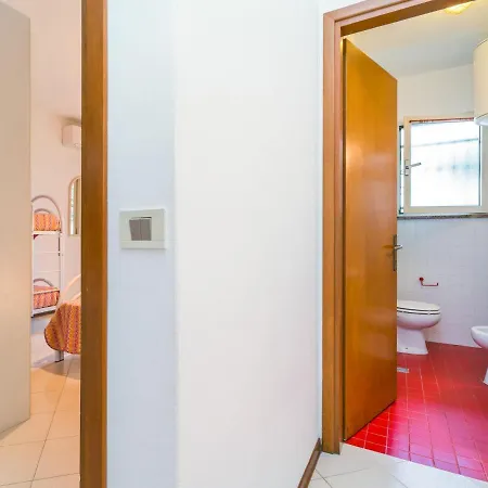 Guglielmo E Anna-1 By Interhome Lejlighed Lignano Sabbiadoro