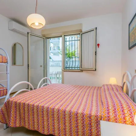 公寓 Guglielmo E Anna-1 By Interhome 利尼亚诺萨比亚多罗